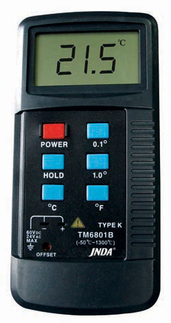 TM6801B 数字温度表